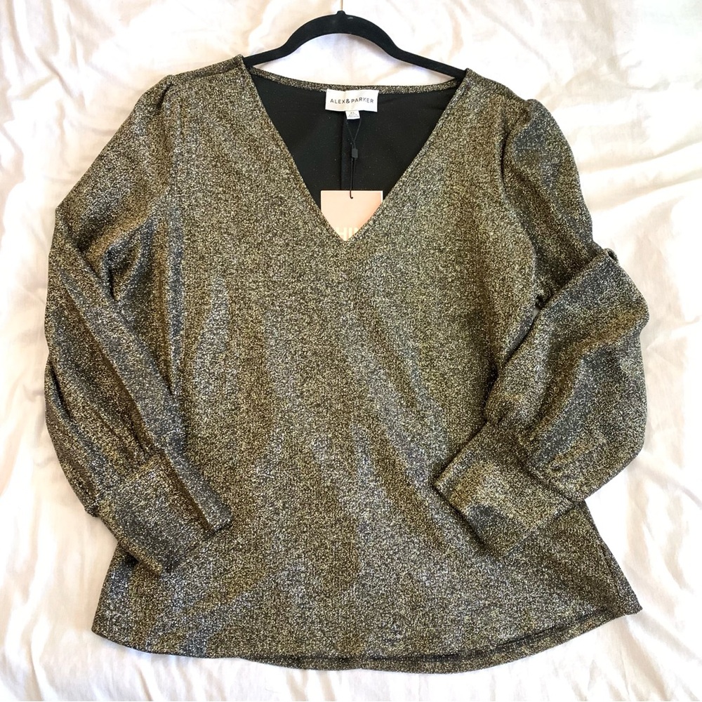 BRAND NEW! Alex and Parker Blouse